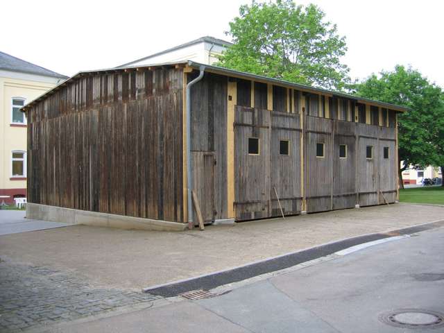 Bild:Hadamar. <br>Foto der wieder aufgebauten Busgarage.